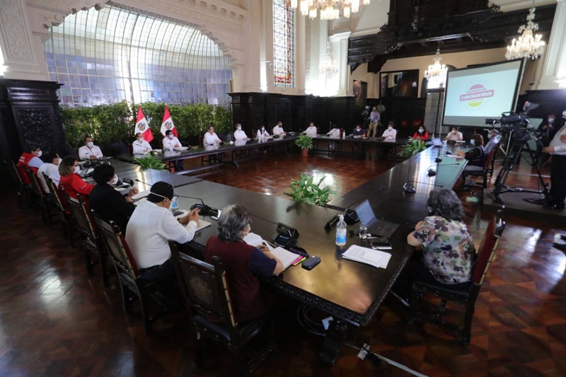 Presidente Vizcarra lidera reunión con representantes de sectores del Ejecutivo