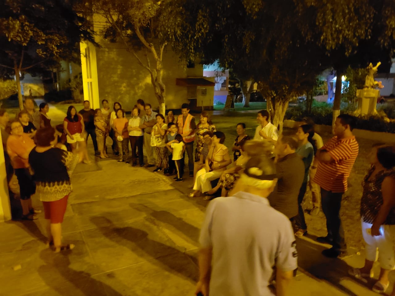 Trujillo: vecinos de “Los Pinos” coordinan acciones de prevención ante alerta de lluvias