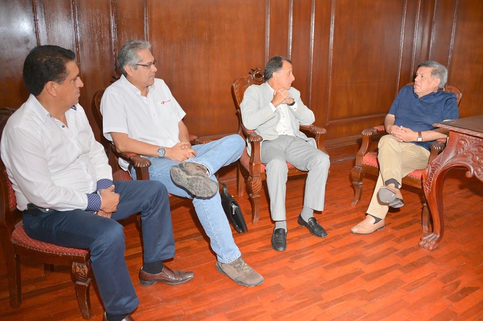 Presidente regional invita a empresarios a invertir en La Libertad