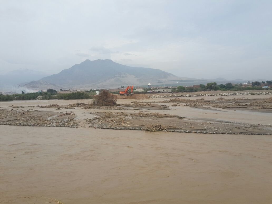 Río Moche amenaza con inundar a vecinos de Buenos Aires