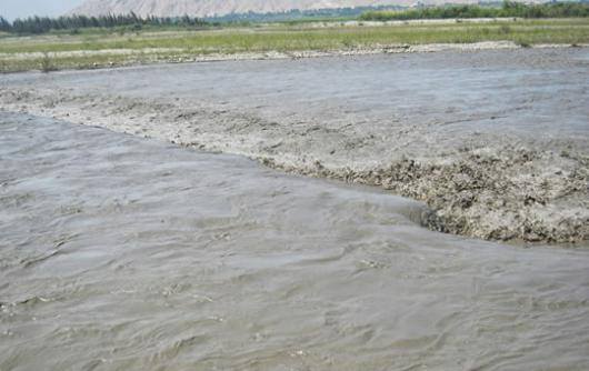 Trabajos de prevención en el río Chicama ante fenómeno El Niño