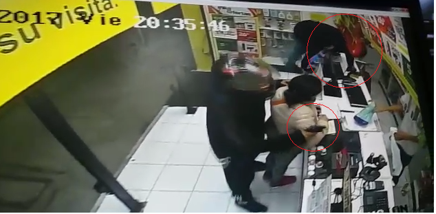 Sujetos armados asaltan farmacia en av. Mansiche