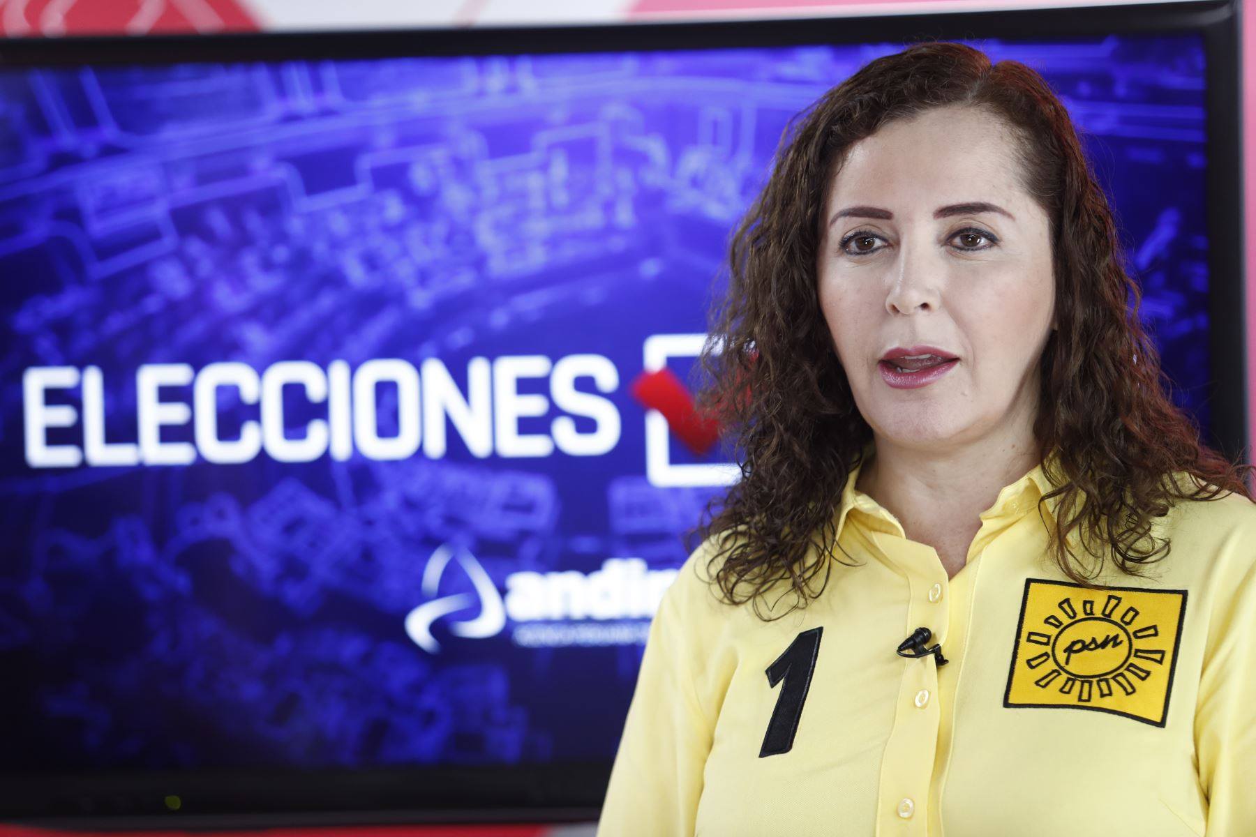 Rosa Bartra dice que de ser reelecta exigirá “cárcel efectiva contra corruptos”