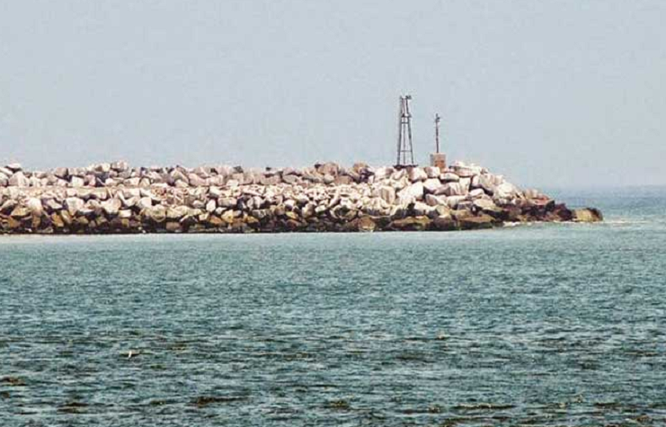 Presentan denuncia penal contra Enapu por erosión costera en balnearios  