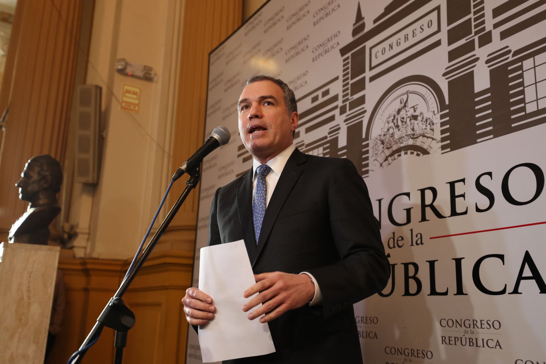 Del Solar: “Cuestión de confianza busca que elección en TC sea con procedimientos transparentes”