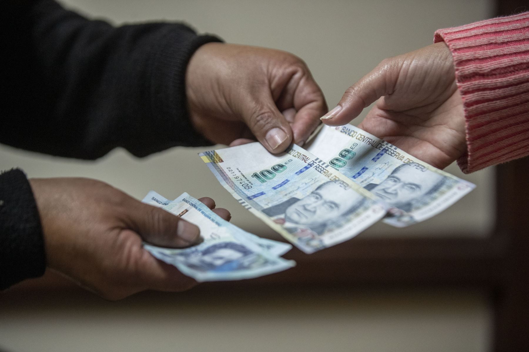 Funcionario que recorta sueldos a personal puede ser castigado con 8 años de cárcel