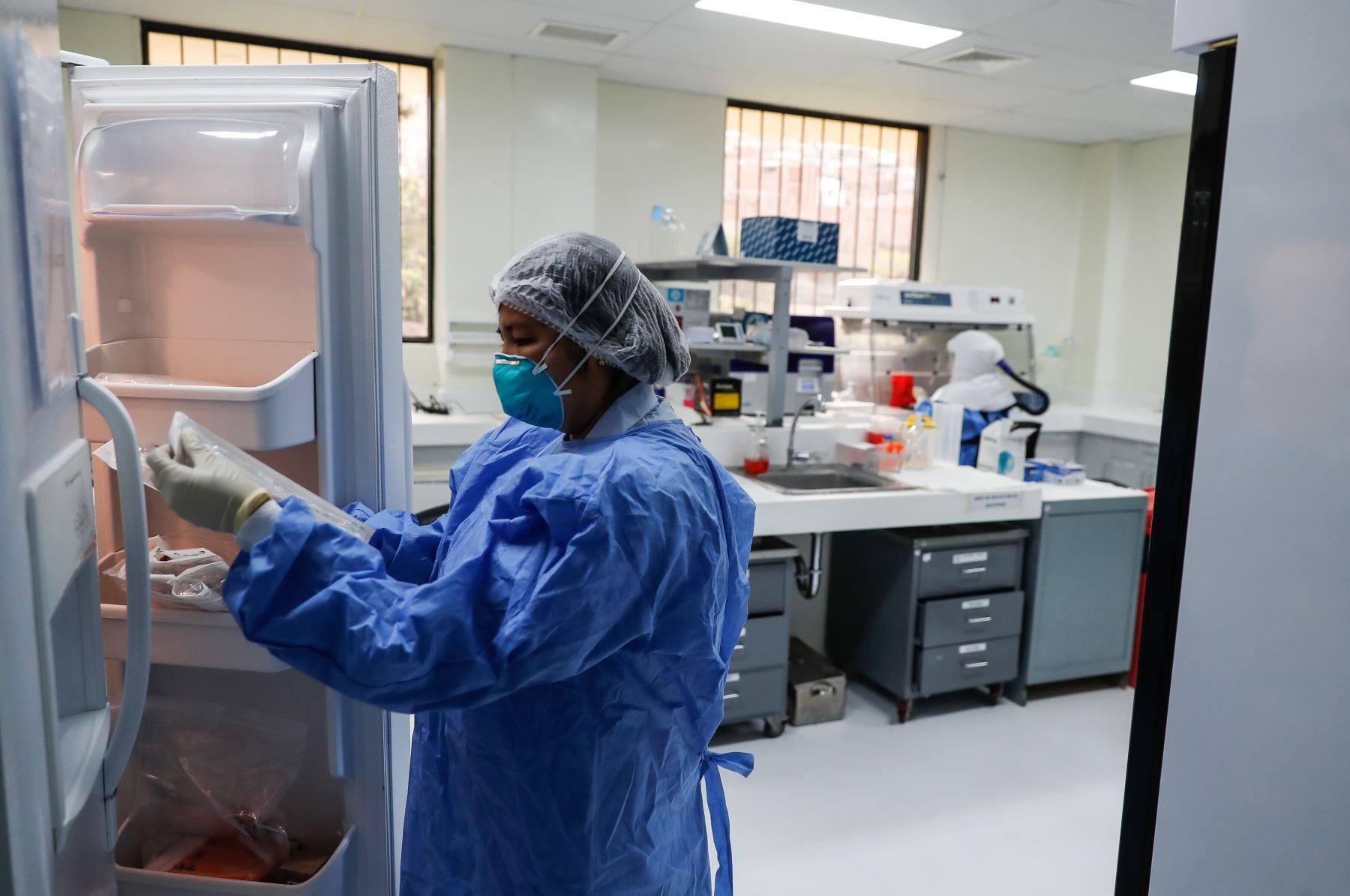 Se eleva a 216 víctimas mortales por coronavirus en el Perú