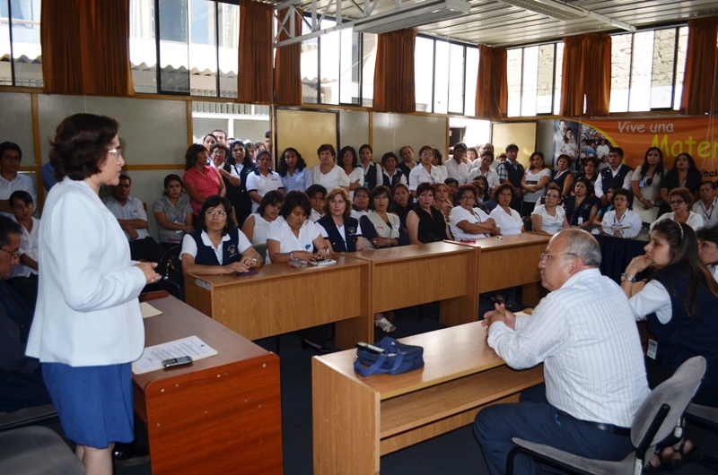 Gerente regional de salud de La Libertad se reunión con funcionarios del sector