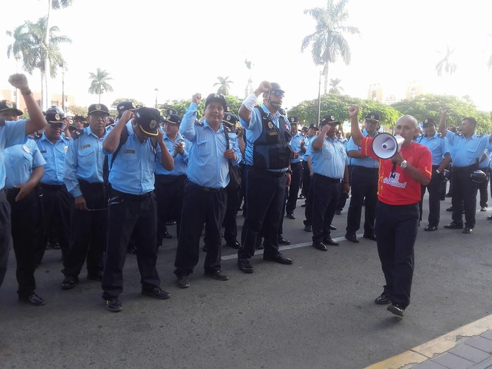 Trujillo: Lluvia de protestas contra Elidio Espinoza