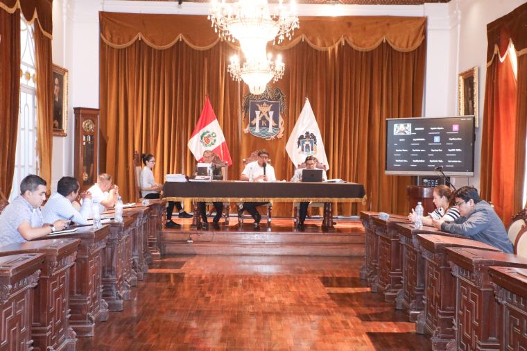 Concejo de la Municipalidad de Trujillo aprueba comisiones ordinarias de regidores para el 2025