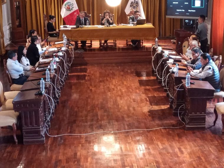  CAF financiará estudios para fortalecer proyecto de buses rápidos de Trujillo