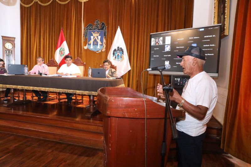 Alcalde de Trujillo pide denunciar a malos agentes de comercio informal que cobran cupos