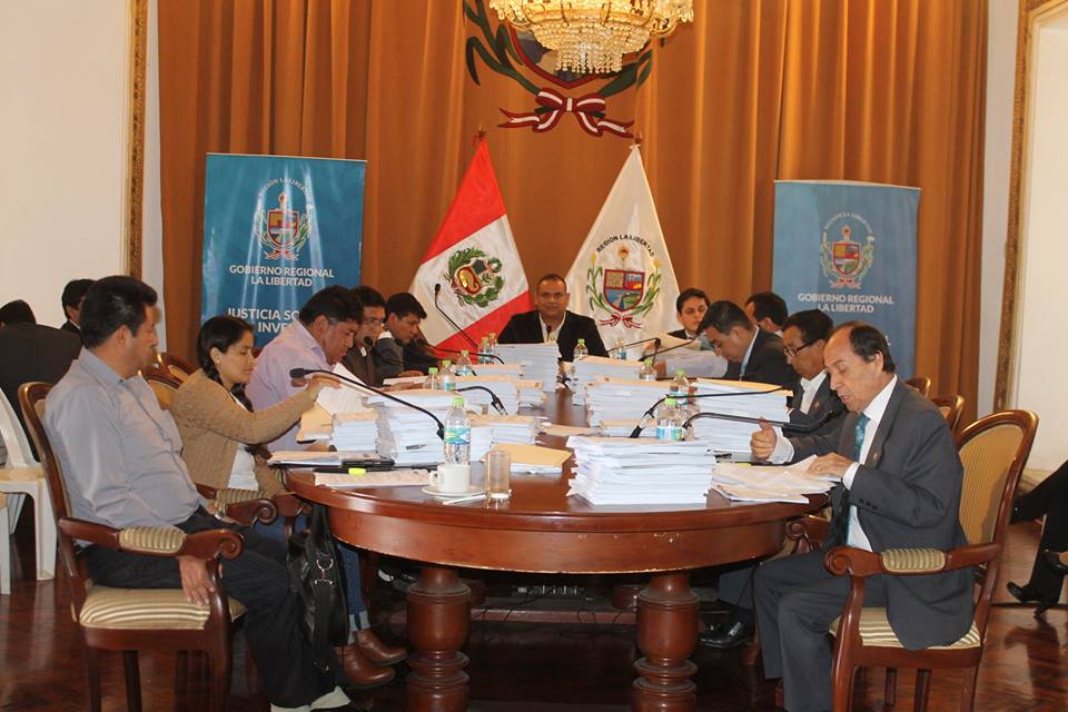 La Libertad: consejeros regionales exigen remoción de funcionaria por retraso de viáticos