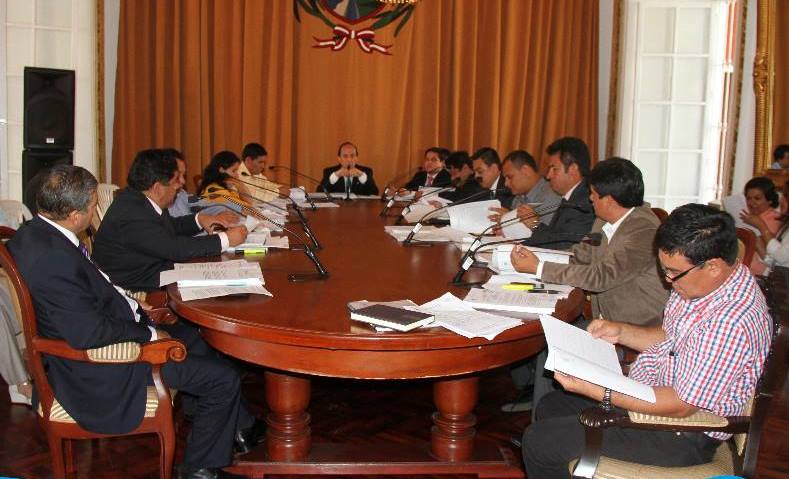 En medio de críticas consejo regional aprueba asignación de personal para Gerencia de Salud