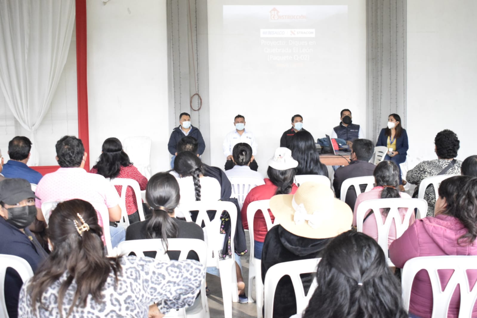 Inician mesa de diálogo para Informar sobre solución integral de la quebrada en El Milagro 