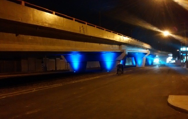 Probaron iluminación del baipás del óvalo Grau