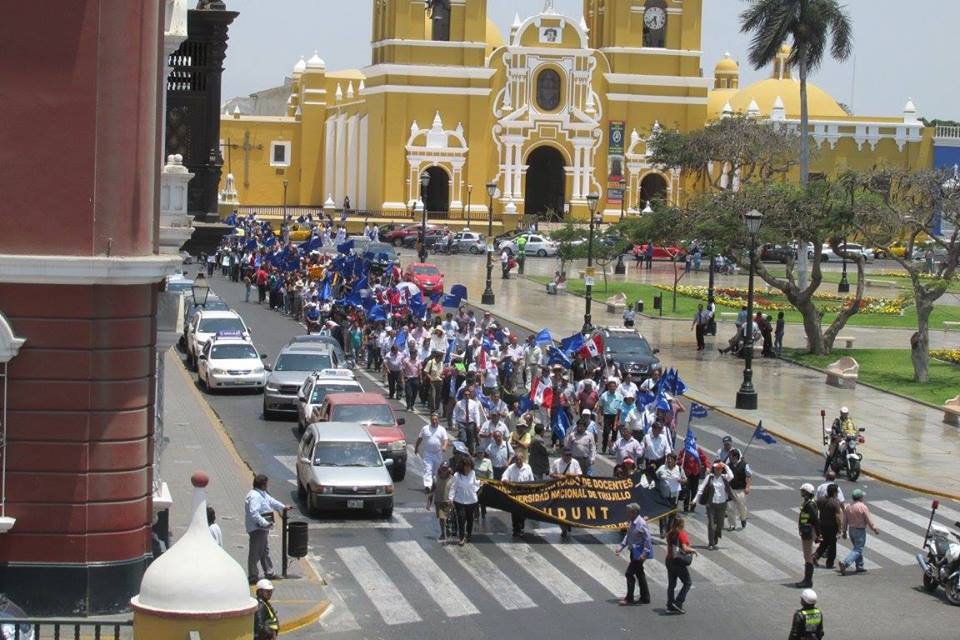 Trujillo: suspenso por huelga de docentes de la UNT