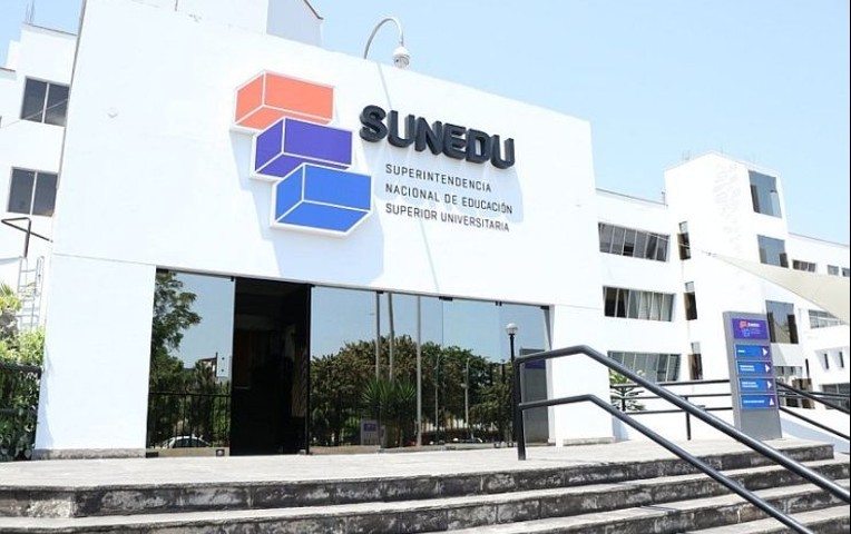Sunedu establece disposiciones para licenciamiento de nuevas universidades