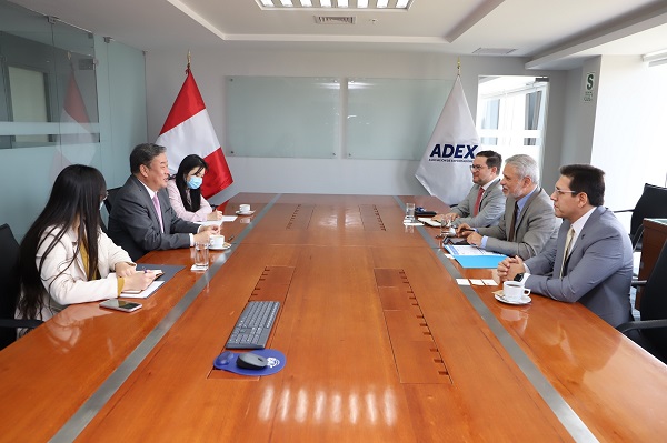 Perú y China afianzan lazos comerciales y buscan promover inversiones entre ambos países 