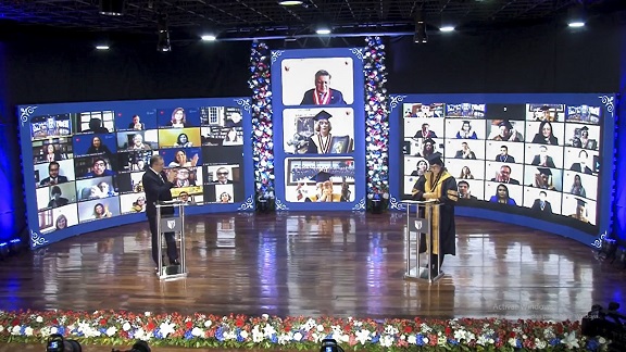 Abogada peruana certificada en la Universidad de Harvard es la nueva Rectora de la UCV