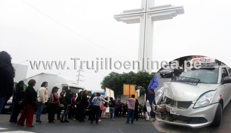 Miembros del Sutadunt toman Óvalo Papal y provocan accidente de tránsito