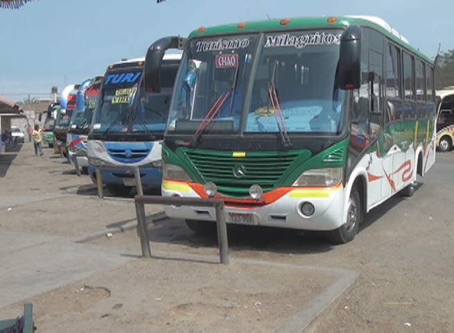 Anuncian movilización por cierre de terminal Santa Cruz