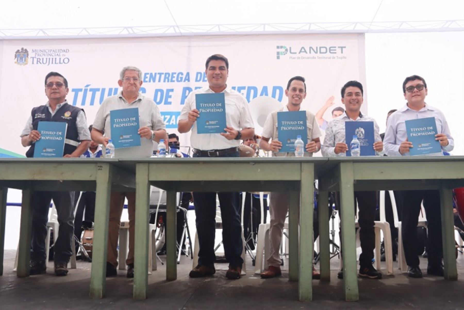Más de 5 mil familias de la provincia de Trujillo recibieron títulos de propiedad