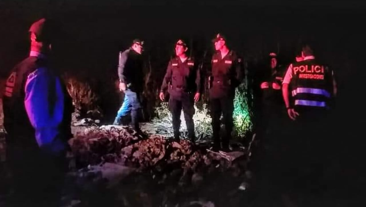 Todavía no identifican cadáver arrojado a acequia de Víctor Larco