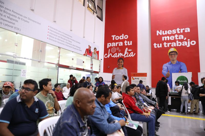 A pocos días de la Navidad empresas privadas ofrecen 245 puestos de trabajo en el Centro de Empleo 