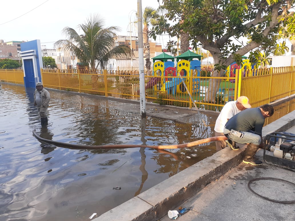Pacasmayo recibió ayuda inmediata con motobombas tras inundación por desborde de canal