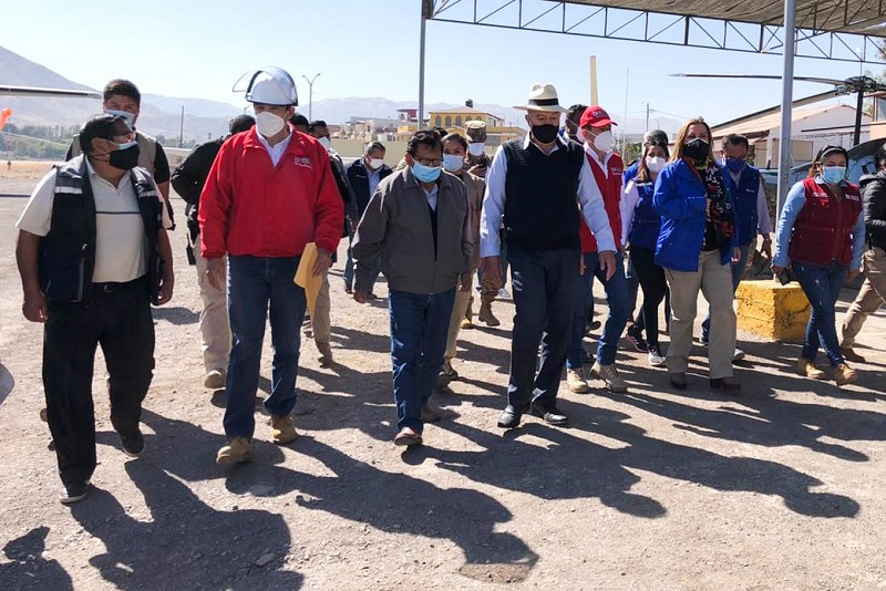 Transporte interprovincial terrestre y aéreo quedará suspendido en regiones que regresaron a cuarentena