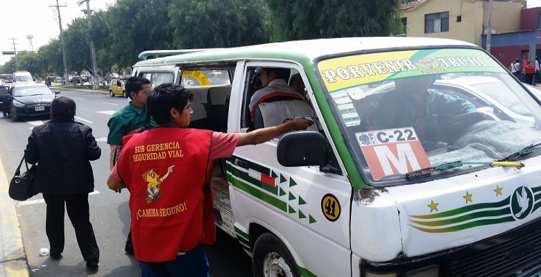 Trece mil conductores y cobradores fueron capacitados durante el 2015