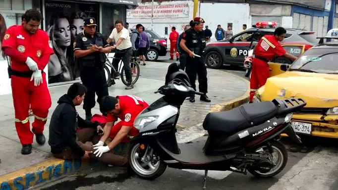 Tres heridos leves tras choque cuádruple en el centro de Trujillo