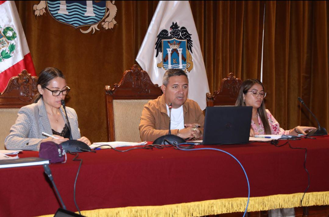 Concejo de Trujillo aprueba incremento de sueldo de alcalde César Fernández 