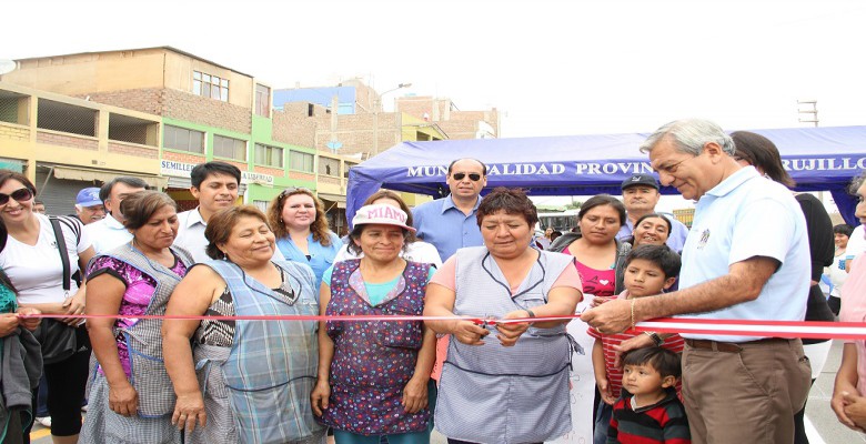 Elidio entregó obra de mejoramiento de la avenida Villarreal