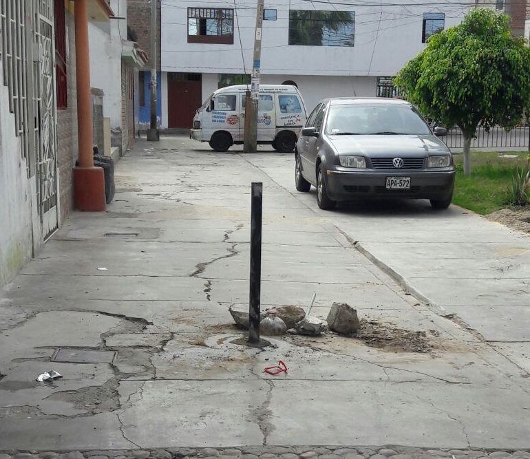 Trujillo: Vecinos de la Urb. Monserrate se enfrentan a golpes por tubo de acero 