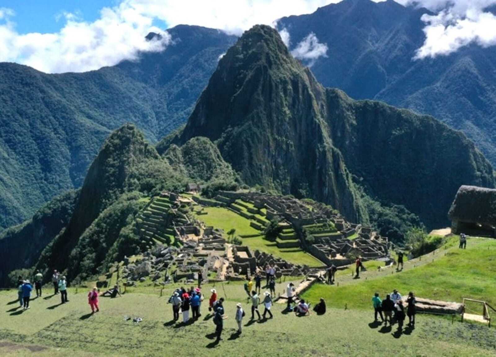 Sobrecarga turística en  Machu Picchu y Red de Caminos Inca pone en peligro patrimonio mundial