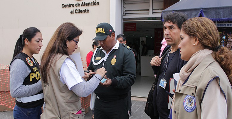 Municipalidad  interviene a “jalador” de turistas en plaza de Armas de Trujillo