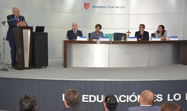 Juramentaron comités internos para proceso de evaluación de calidad de la UCV