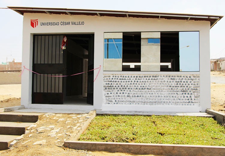 UCV inaugura en Chimbote primera vivienda ecológica con botellas tipo pet 