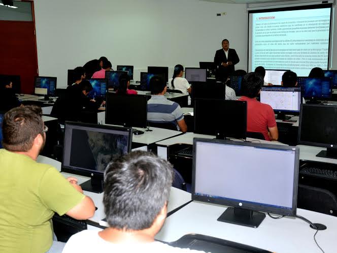UCV capacita a ingenieros en aplicación de Arcgis en los Recursos Hídricos