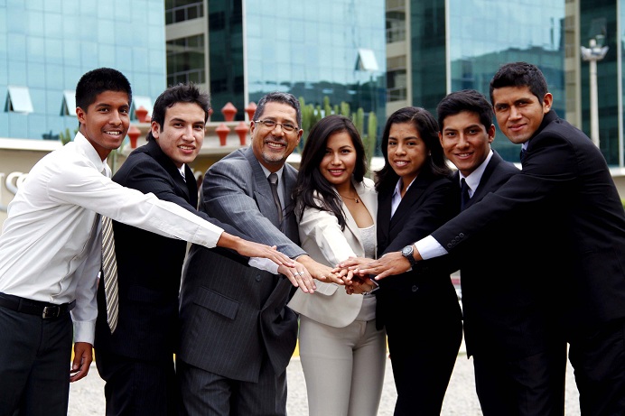 USS ocupa primeros puestos en reto internacional de simuladores LabSag 