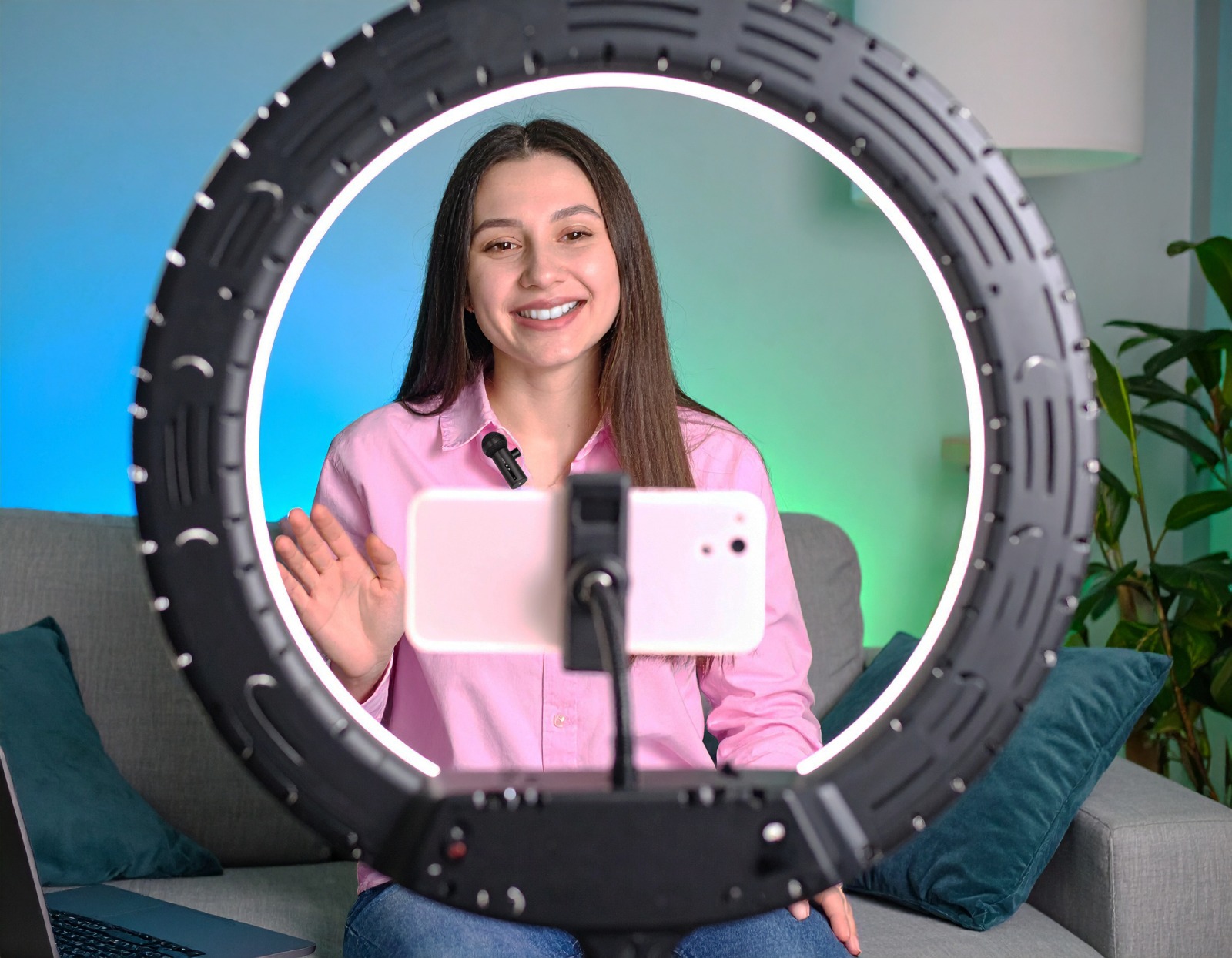 Protege tu contenido digital: conoce tus derechos como creador