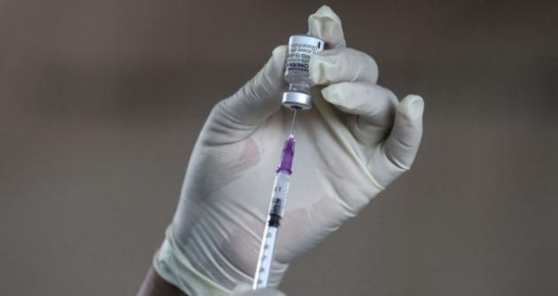 OMS recomienda extender el uso de la vacuna de Pfizer a menores de 12 años