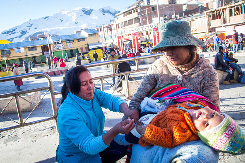 Minsa distribuye más de 280 mil vacunas para prevenir neumonía en 23 regiones    