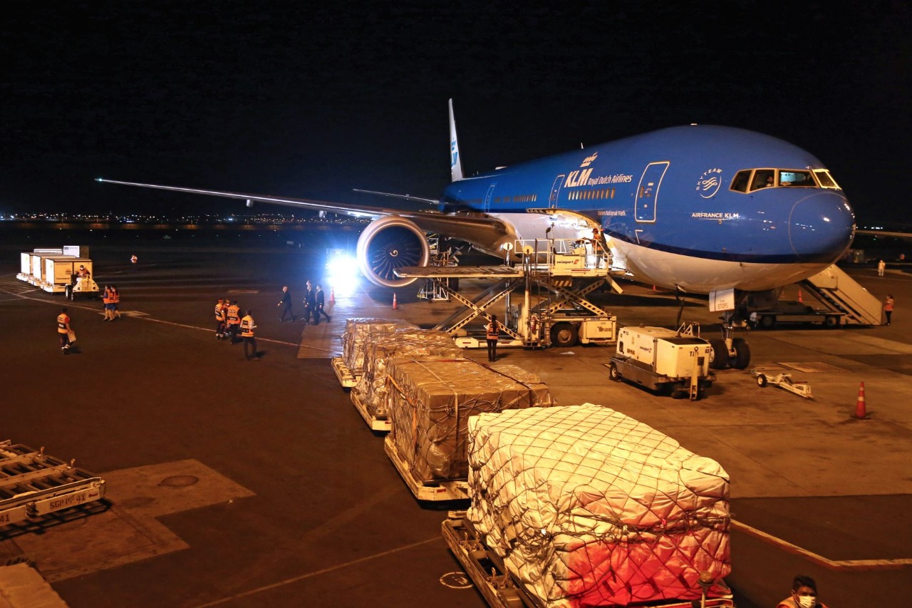 En marzo llegarían 12 millones de vacunas de Sinopharm, estima canciller