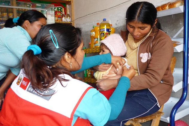La Libertad: intensifican vacunación contra la neumonía por muerte de tres niños