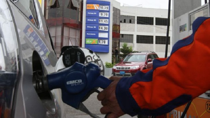 Demandan a grifos aplicar a usuarios rebaja del precio de combustibles