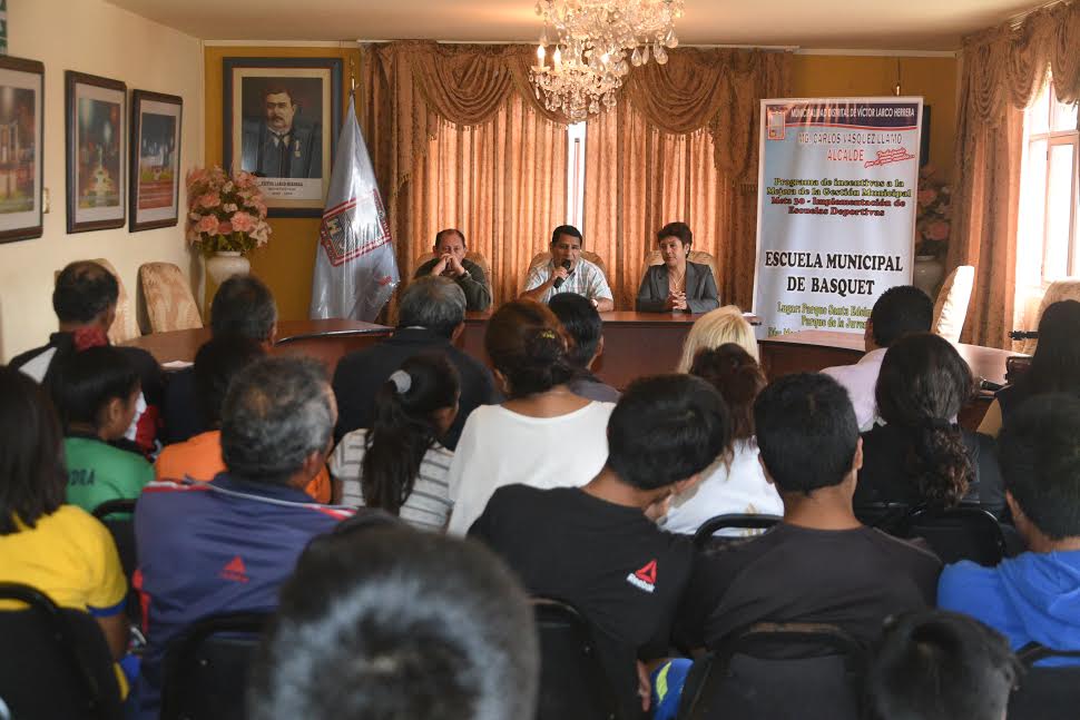 Ponen en marcha la Escuela Municipal de Básquet en Víctor Larco