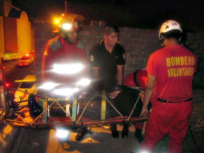 Auxilian a vigilante con pierna fracturada en Trujillo